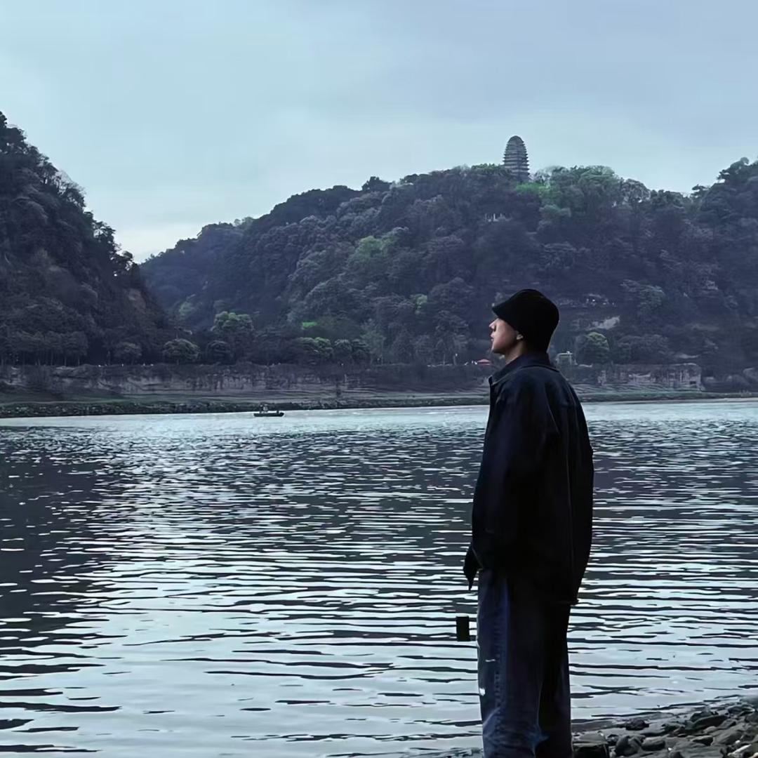 沉溺.（主页➕）