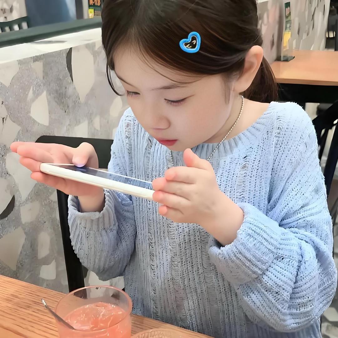 差点长成美女.