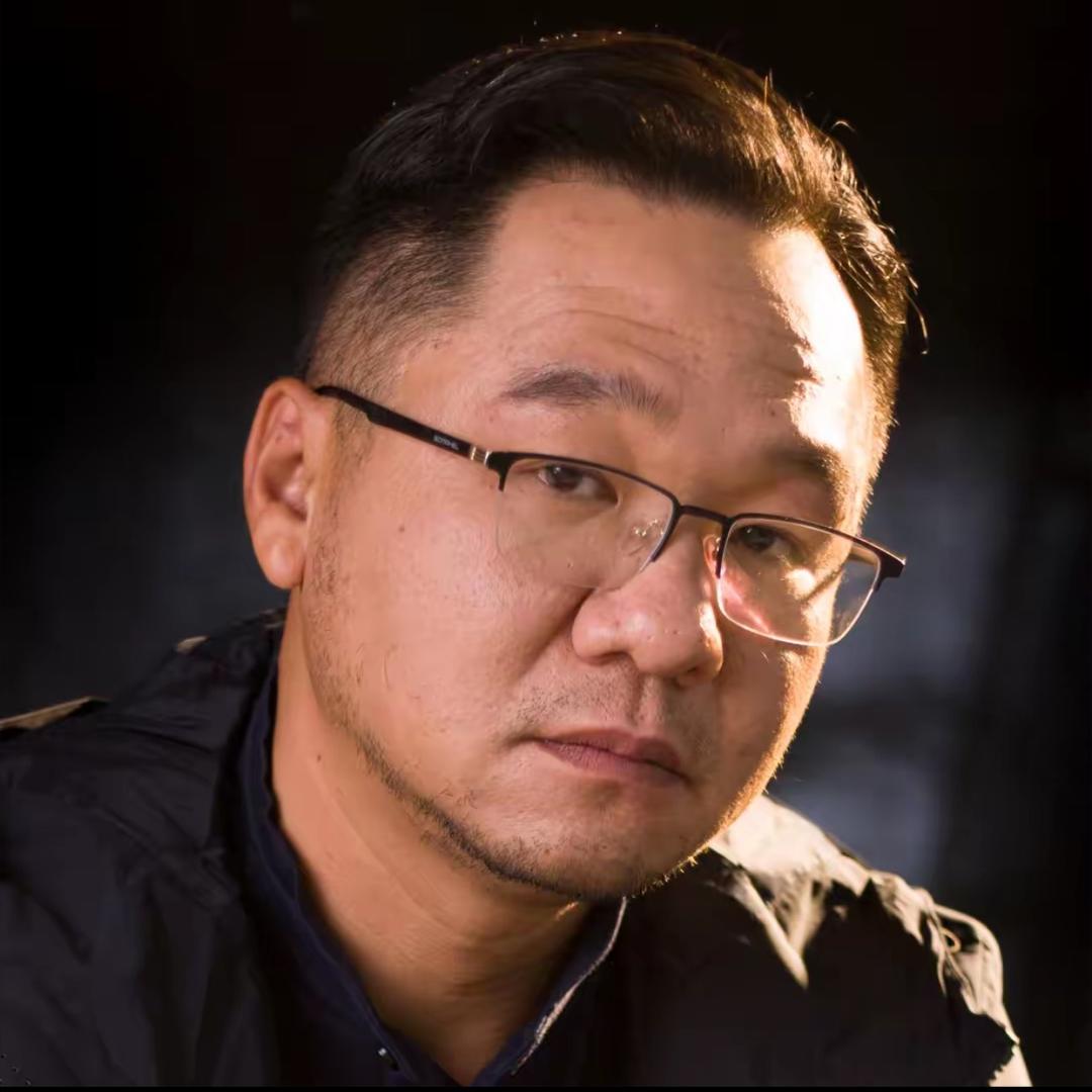 大漠叔叔（小跟班）