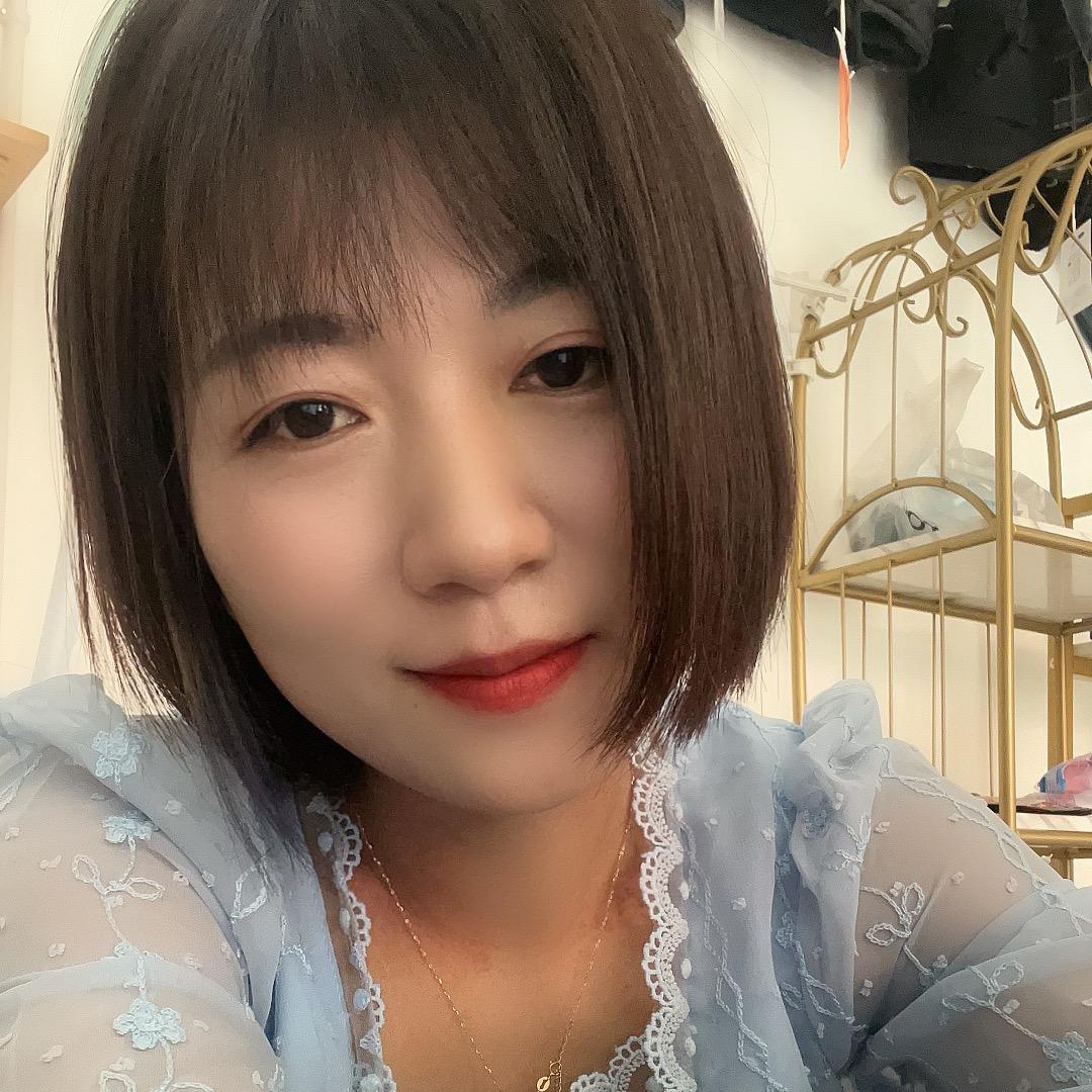鲁Q小妮子