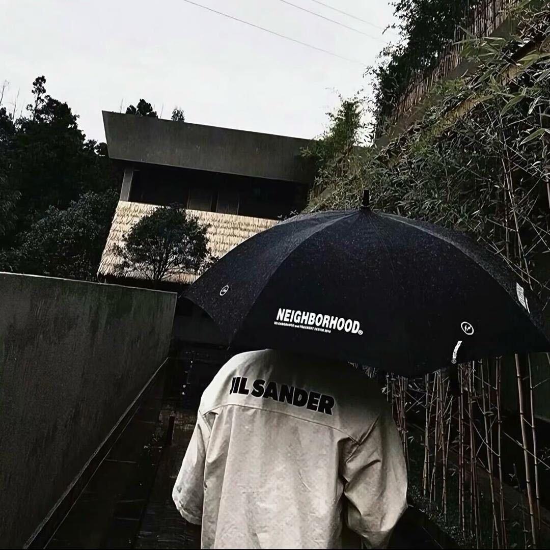 v w w