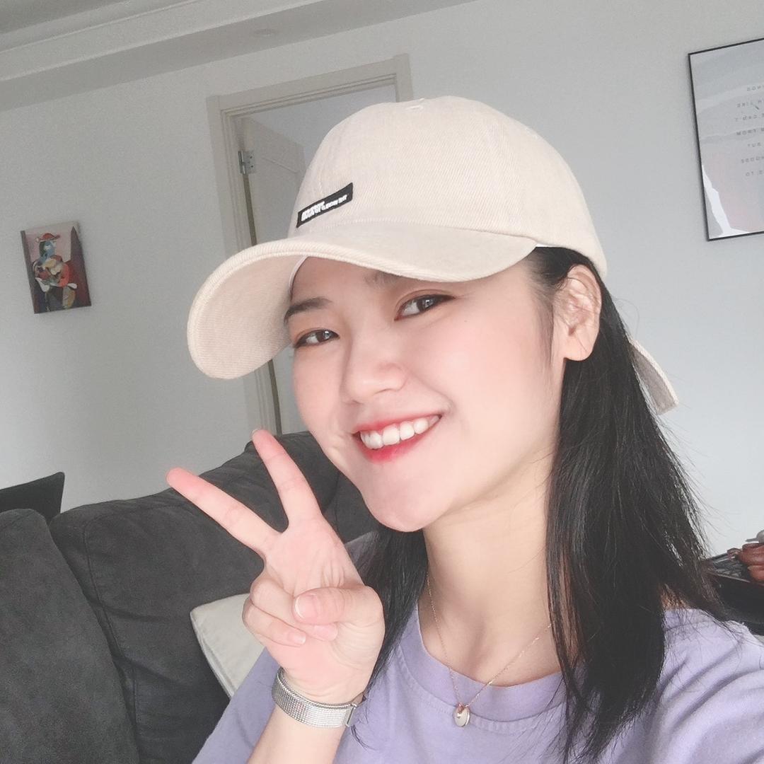 梁小西