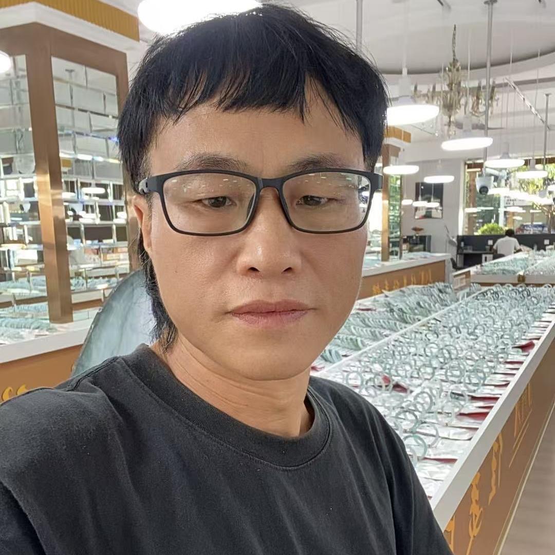 大使珠宝大陈在瑞丽-大使翡翠