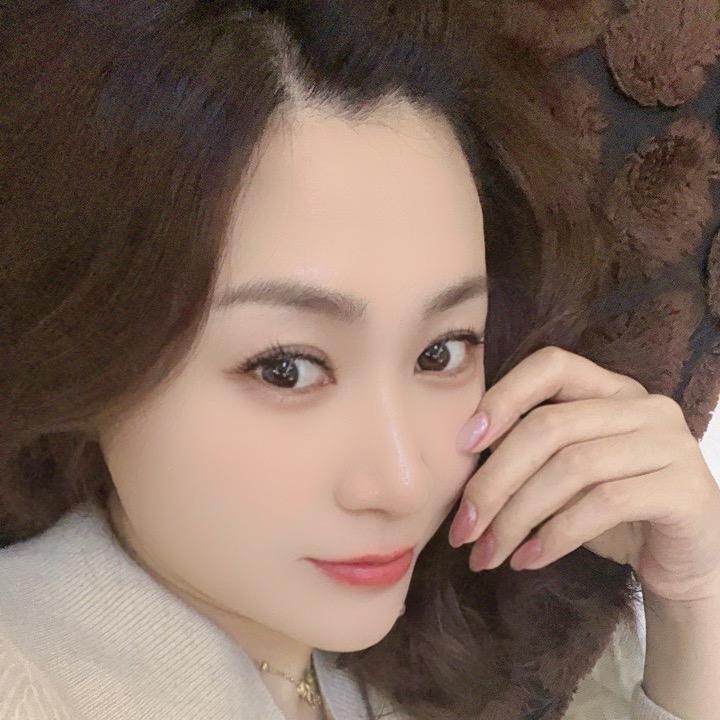 微微有点小蛮腰🌹🌹