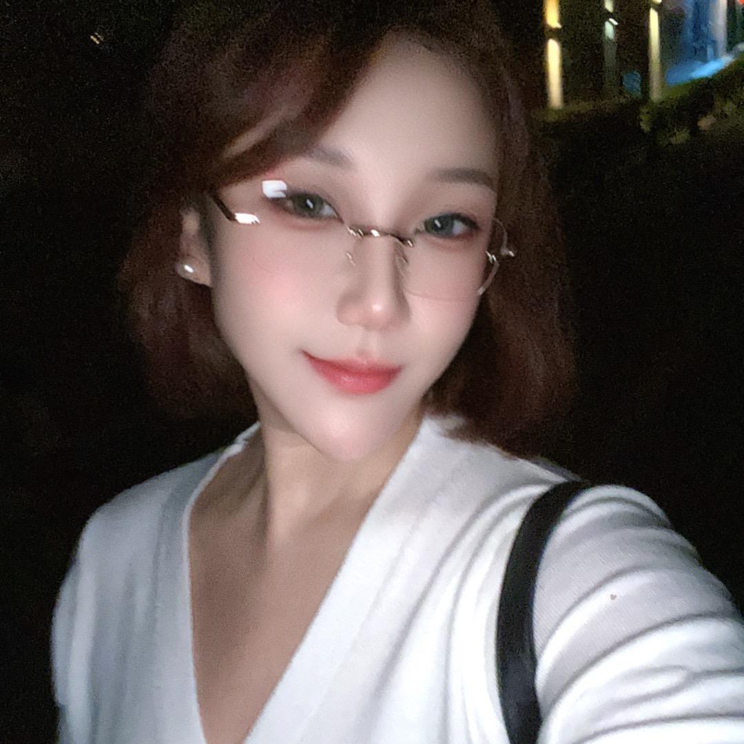 您霸霸