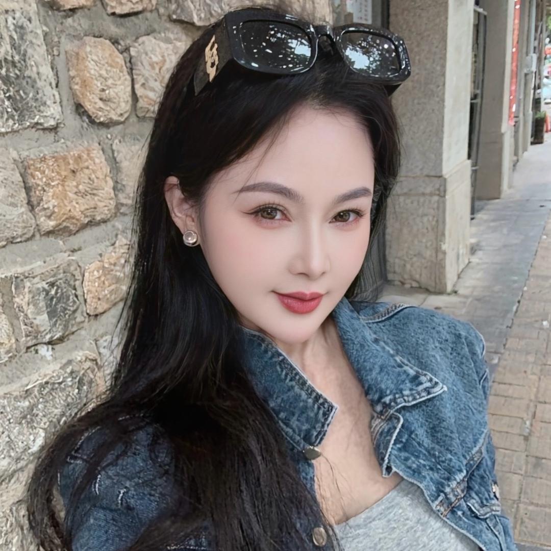 柳柳儿（中秋月圆，与你共此时）