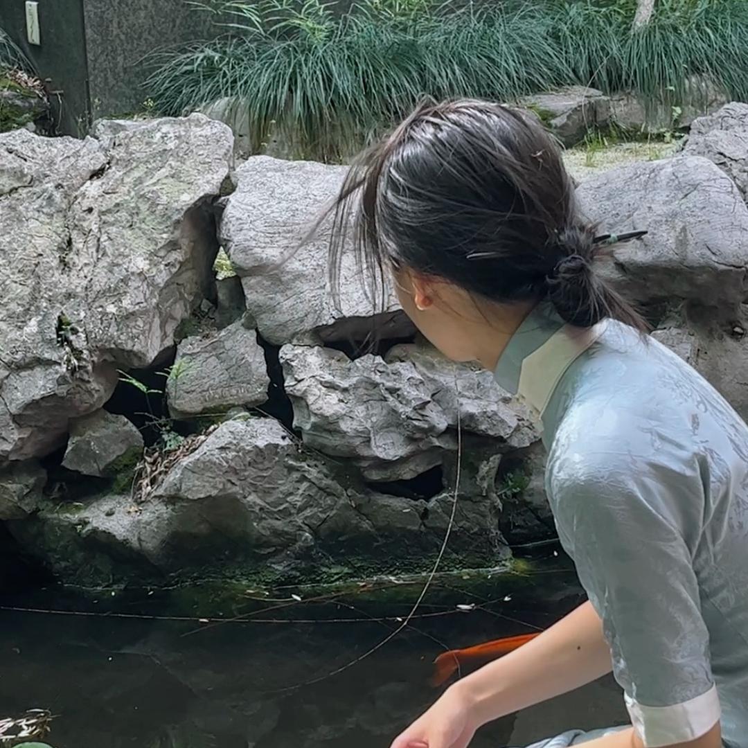 一个木子