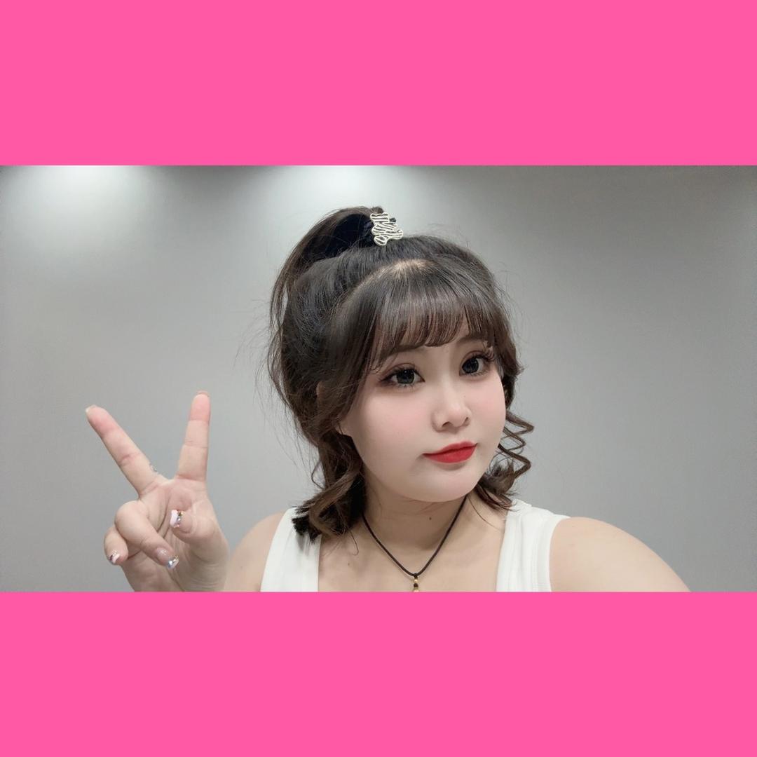 小情韩系女装(梨形身材)