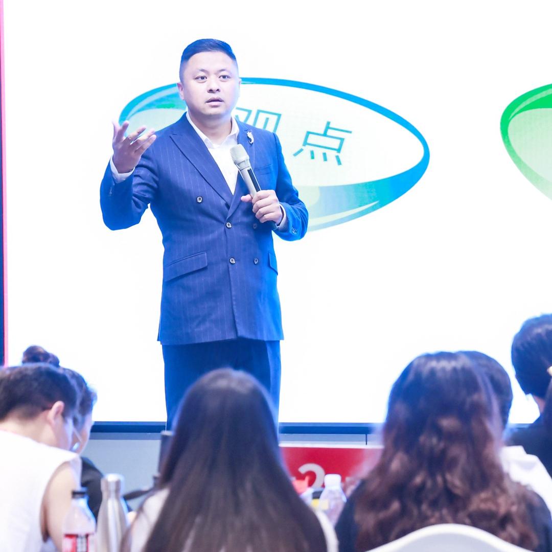 胡大聊演讲紧张