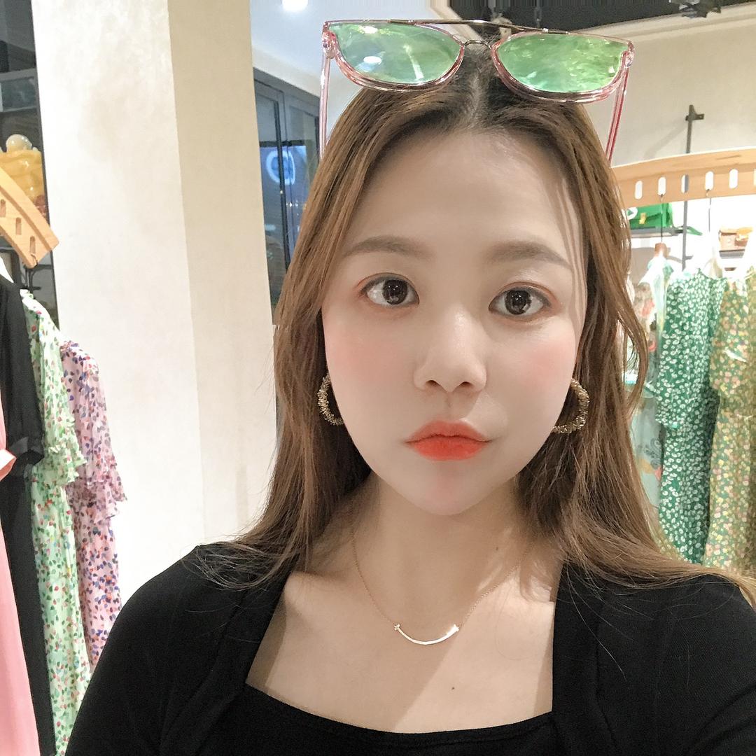 玫瑰菲儿女装高定妈妈装