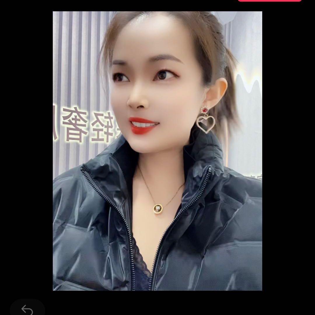 荣格轩服装服饰2号店