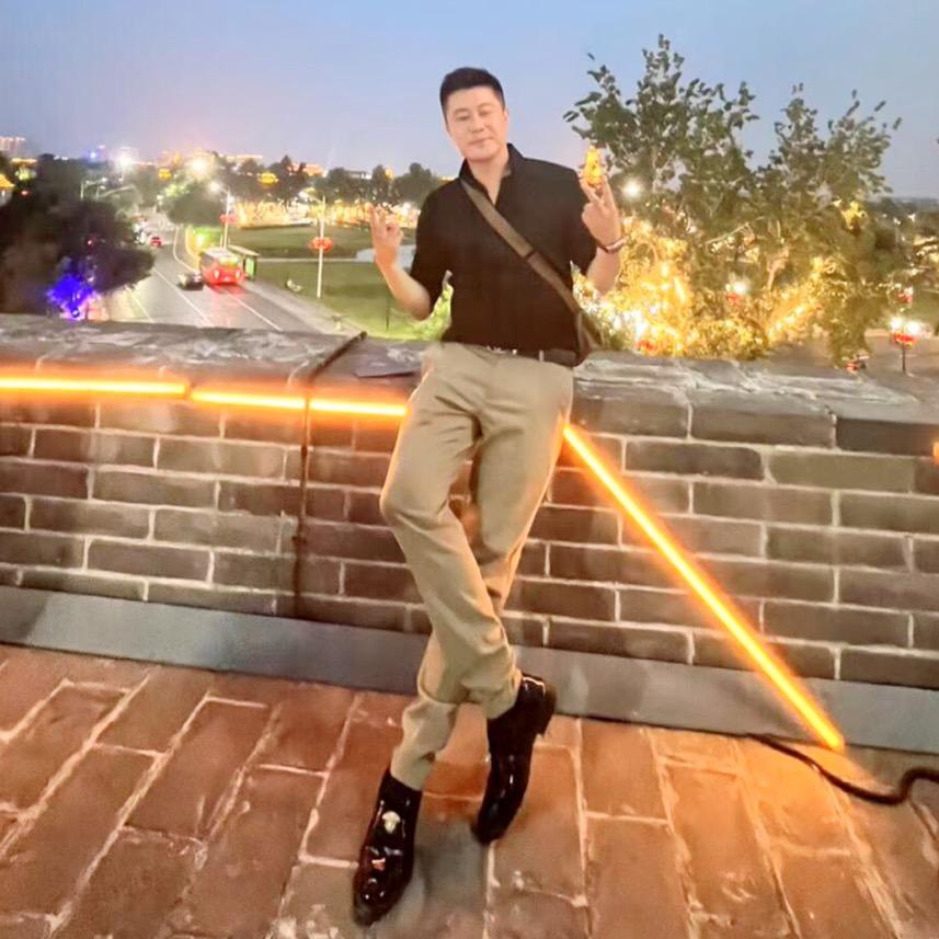 笑 红尘