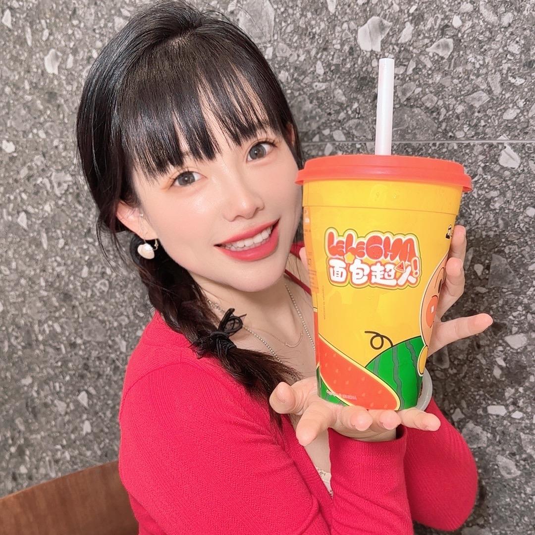 我是夏夏吖、