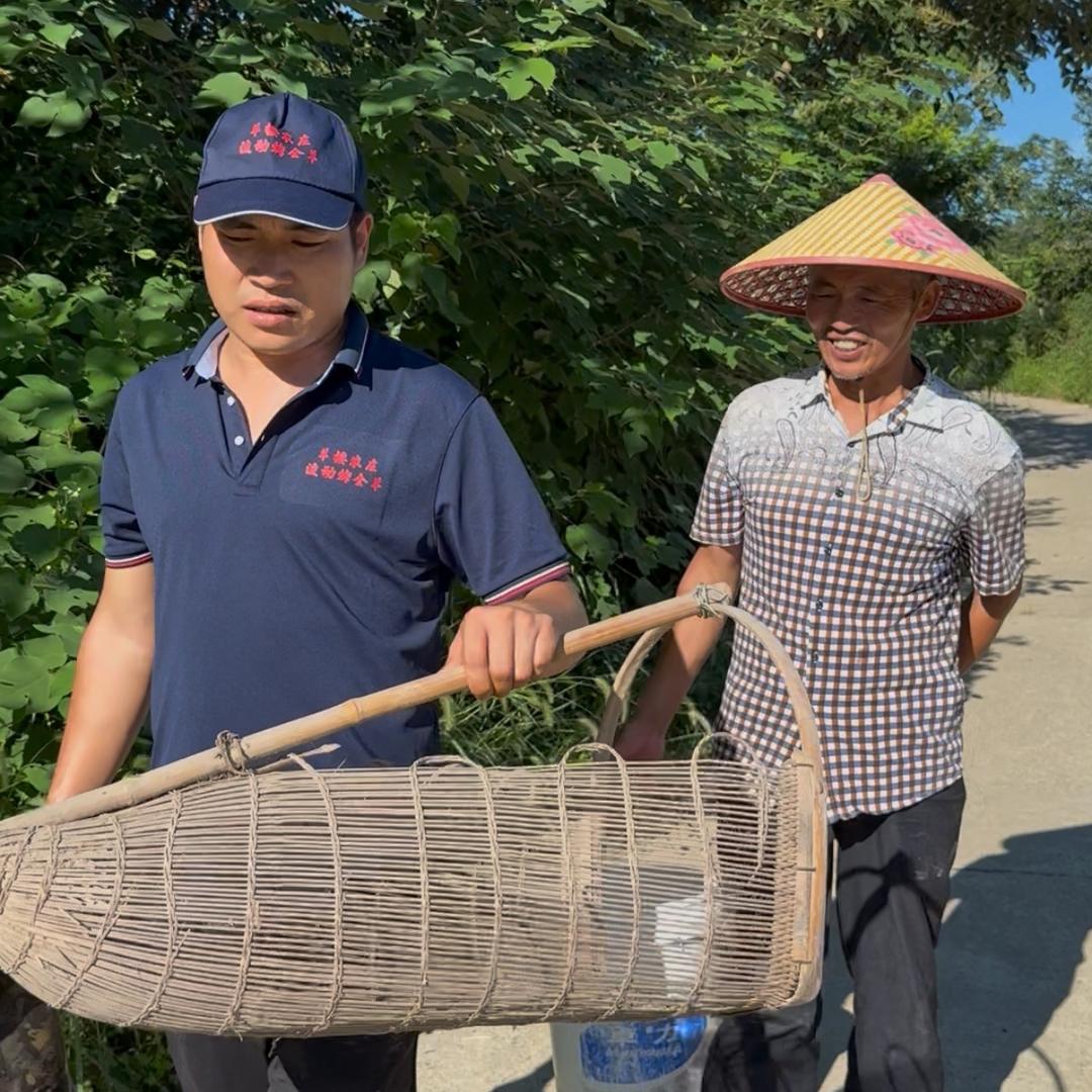 东山烤全羊易哥
