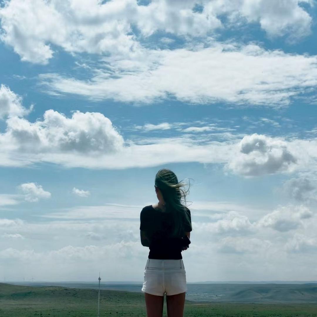 👧🏻²⁰⁰¹十安