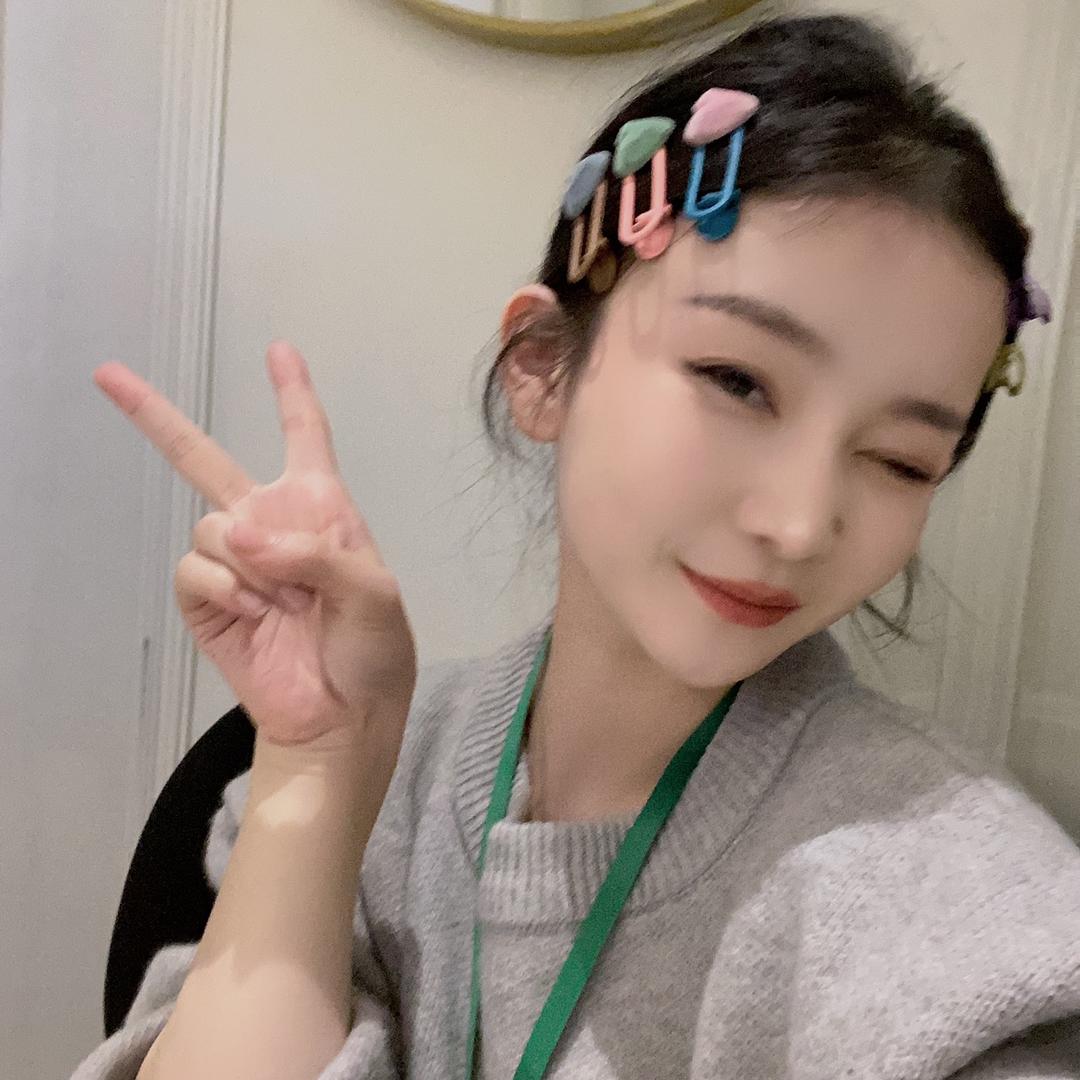 卖衣服的薇薇