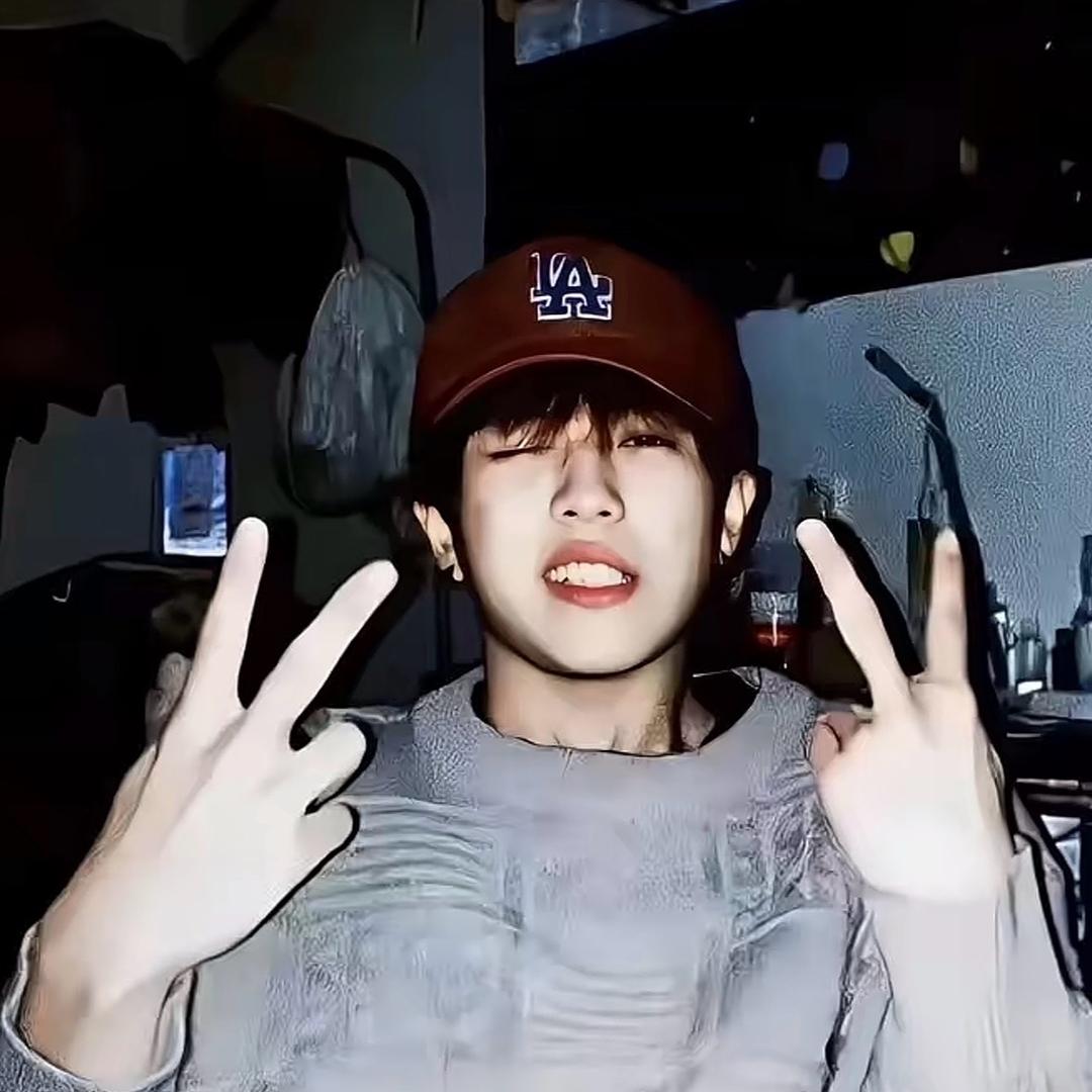 白