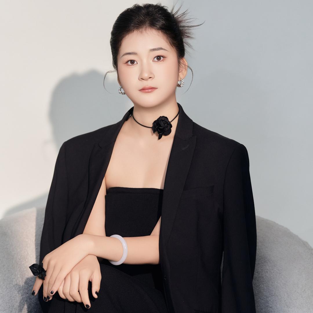 会做美甲的婷妹