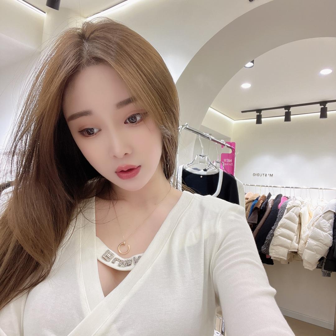 吕温柔@