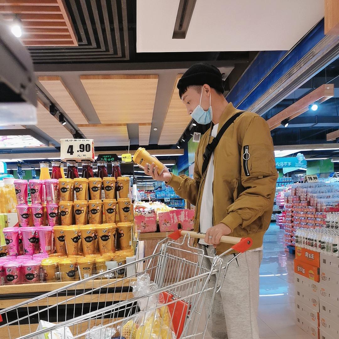 李梓潇
