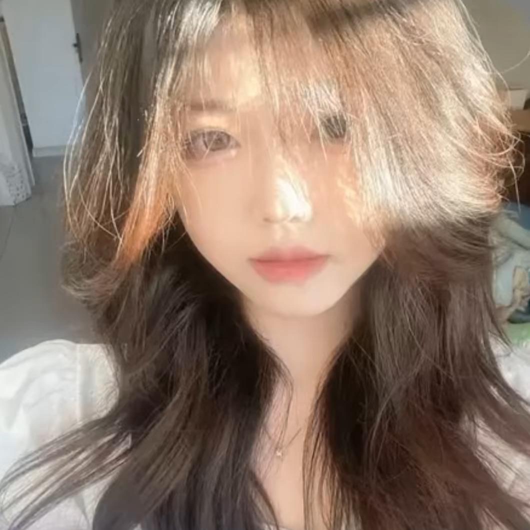 张爱笑哇