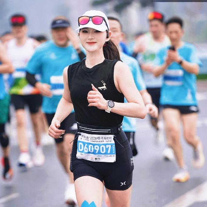 爱运动的静静儿