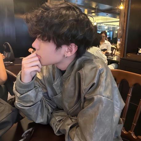是铭不是明