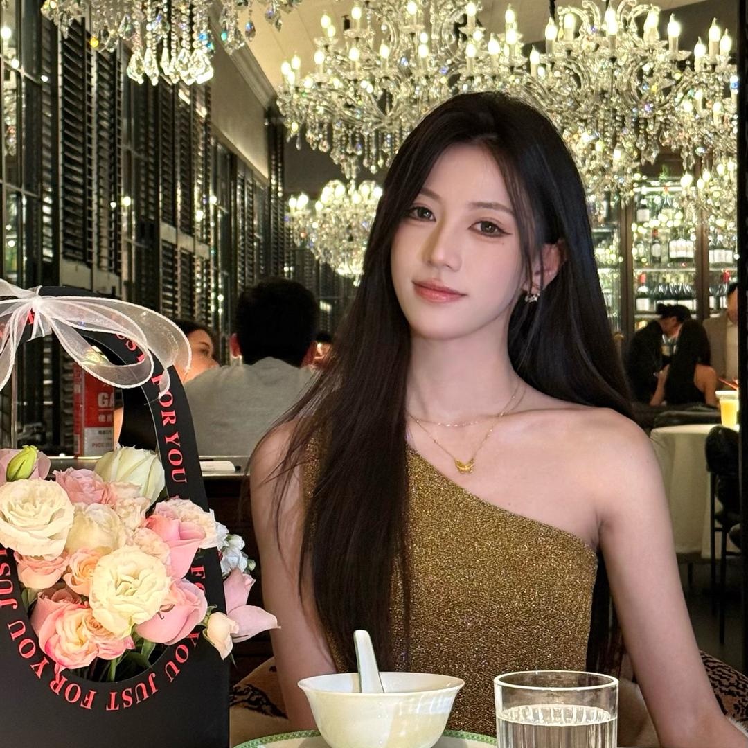 一一私服