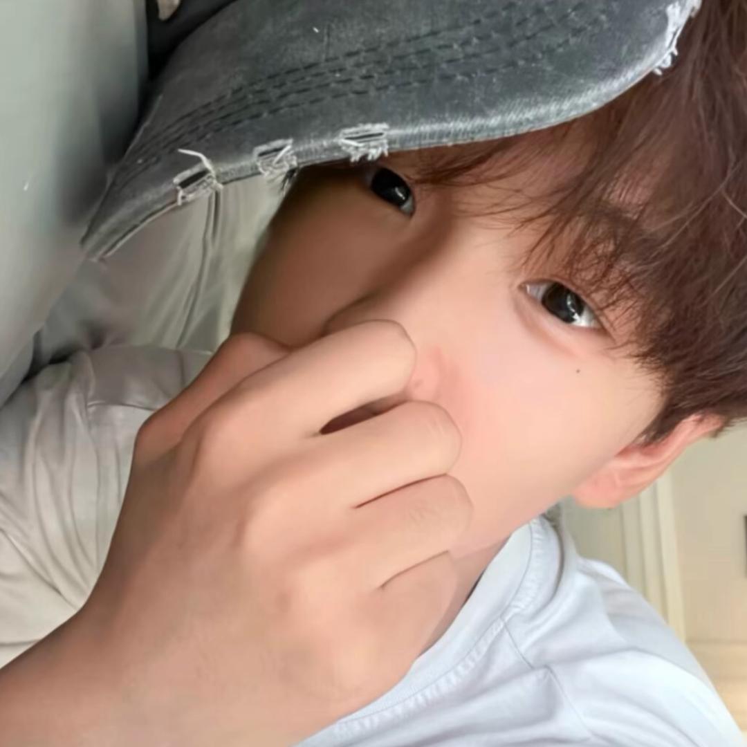 ︉︋   ︉️Yu