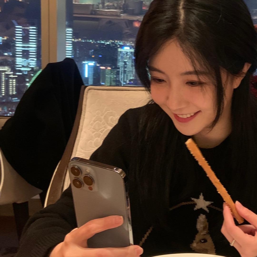 莉莉酱oo