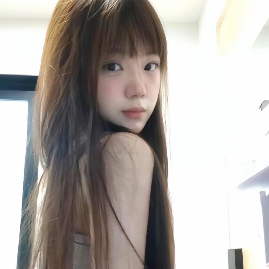 小董吃不饱.