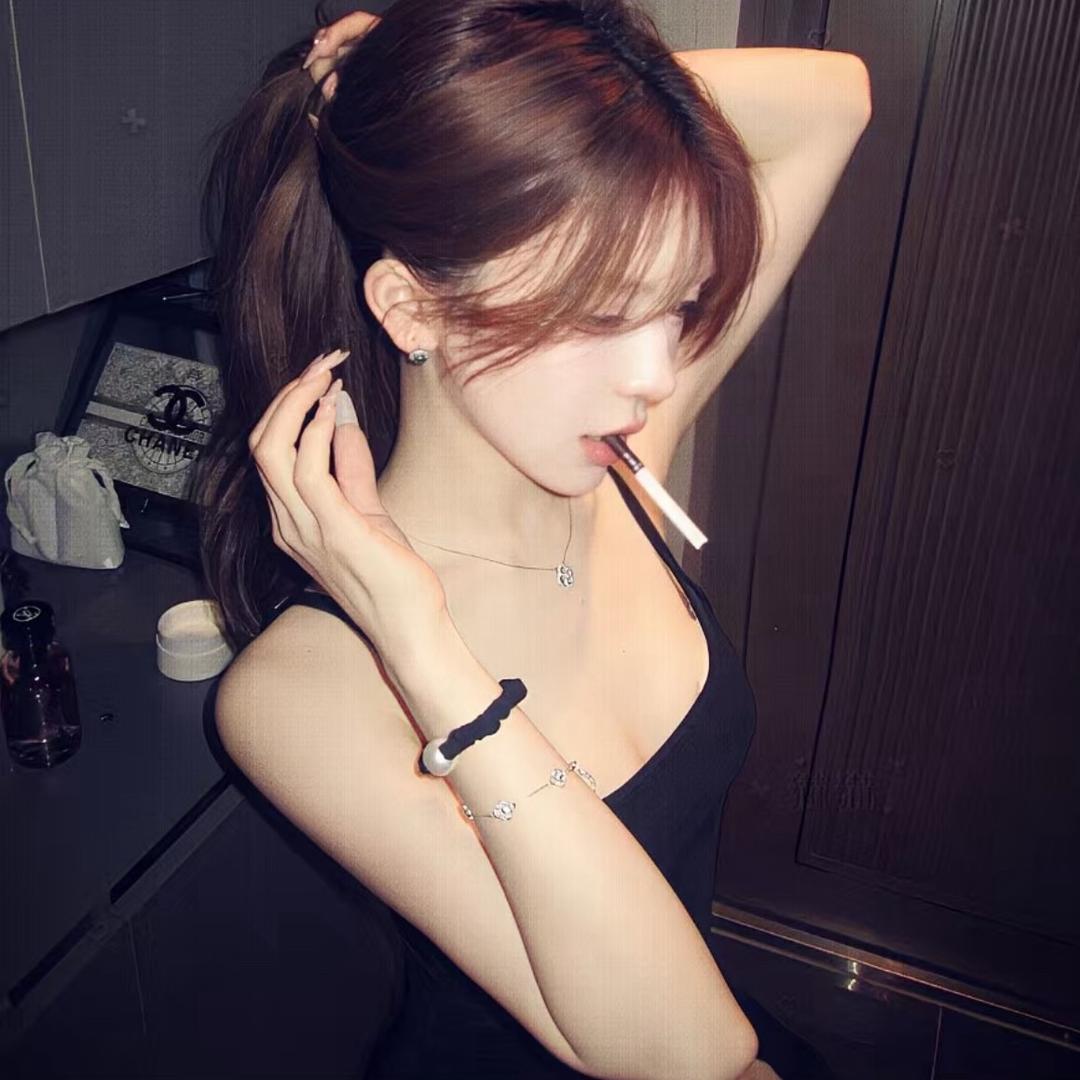𝑩𝒓𝒊𝒕𝒏𝒆𝒚.❦