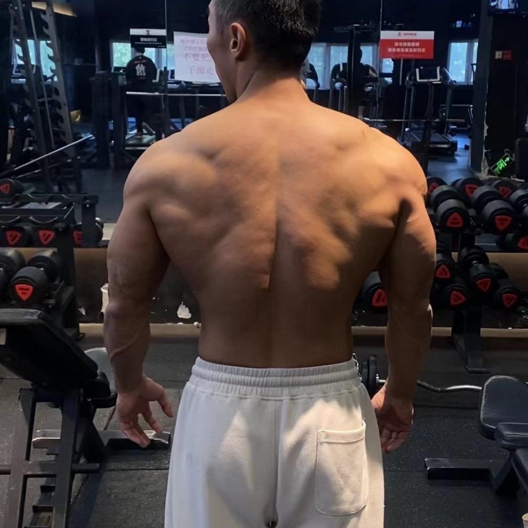 @董明