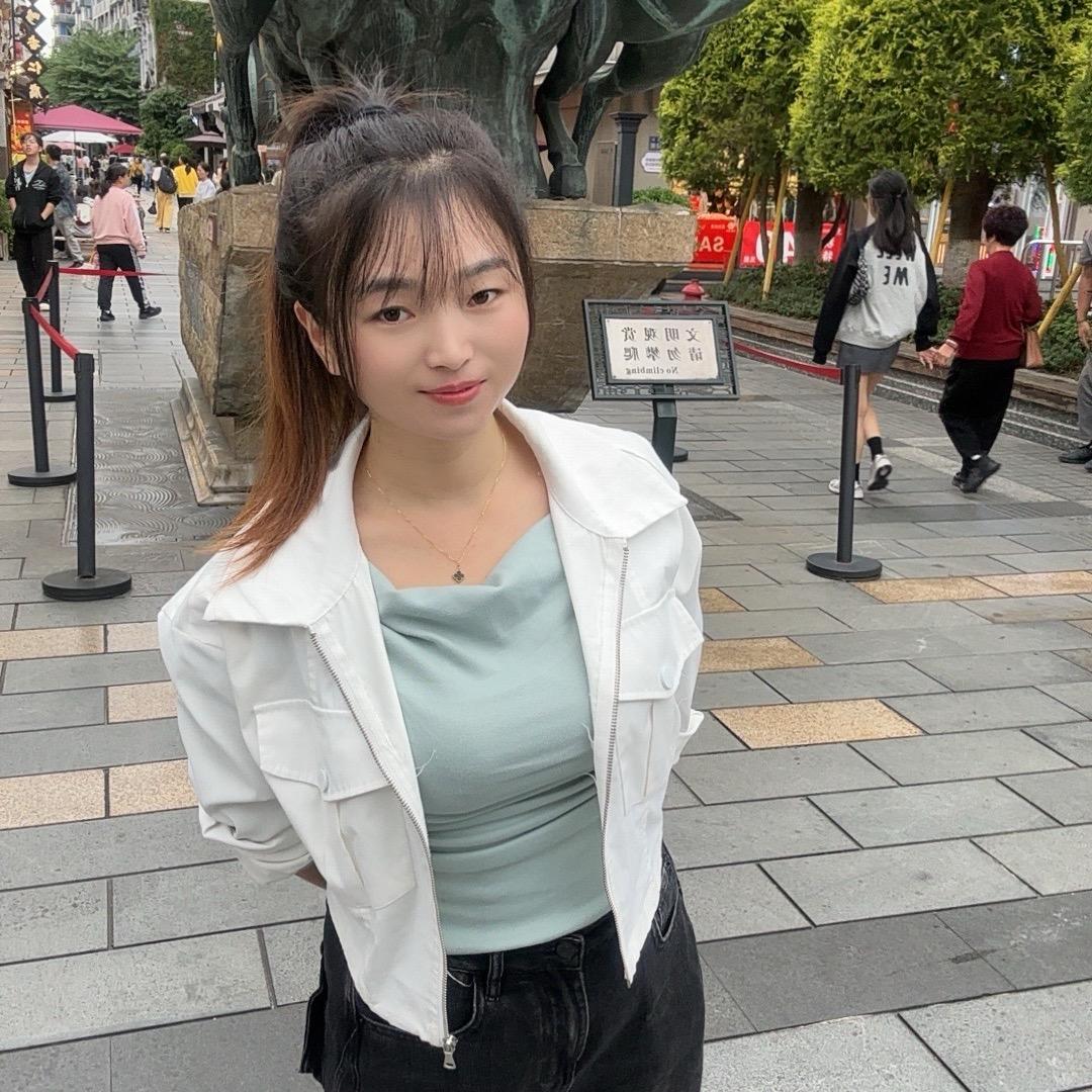小梁妹(饿不瘦）