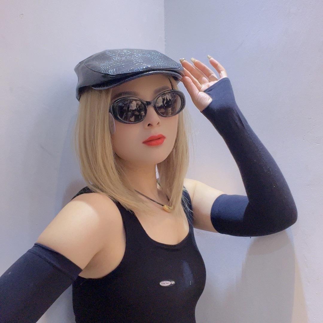 店头.女人花品牌集合店