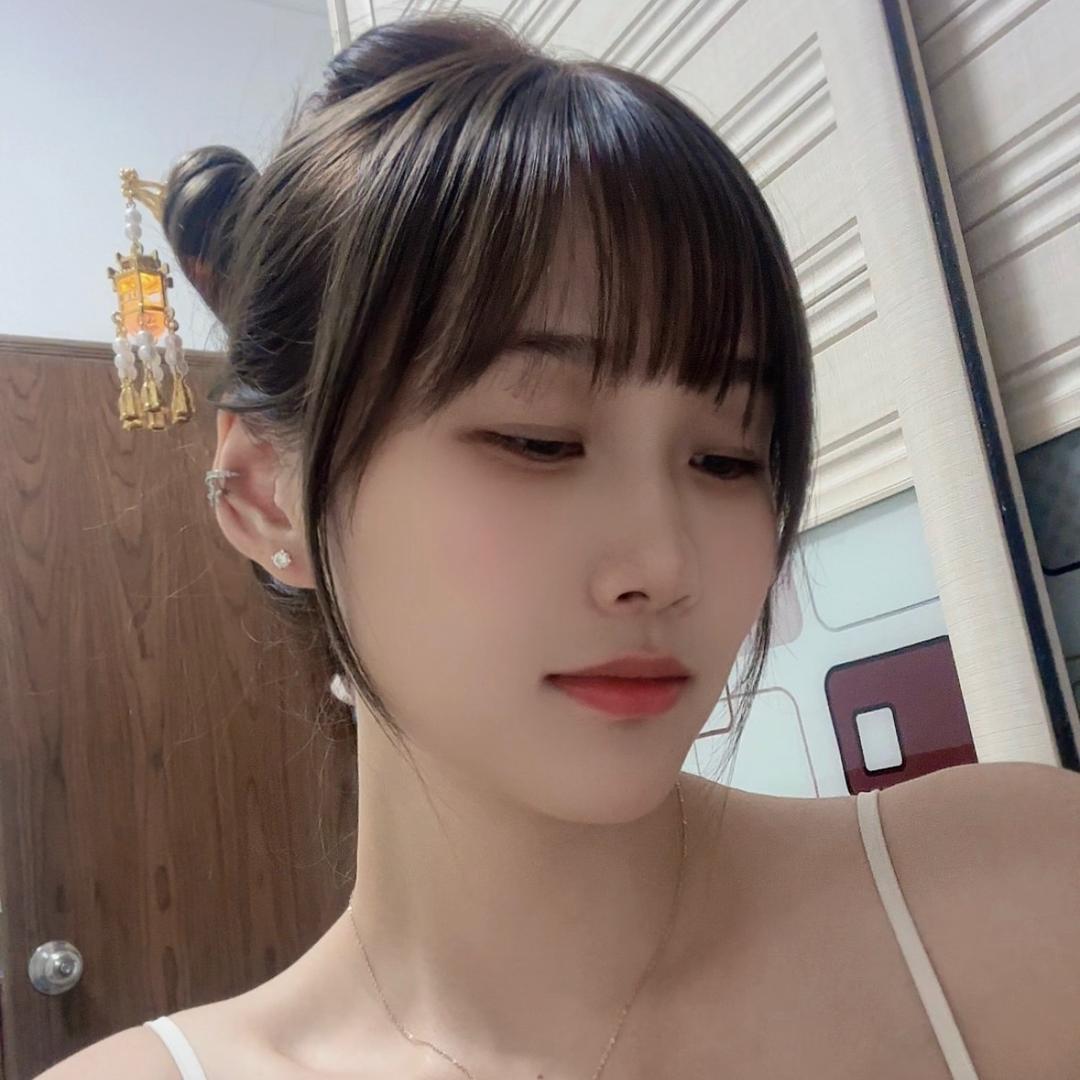 伊娃ᴱᵛᵃ