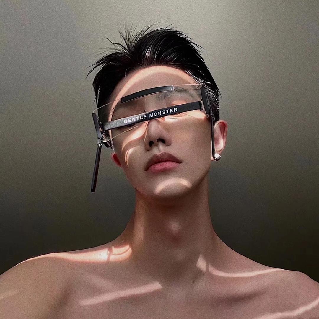 依十二（橱窗有好货）