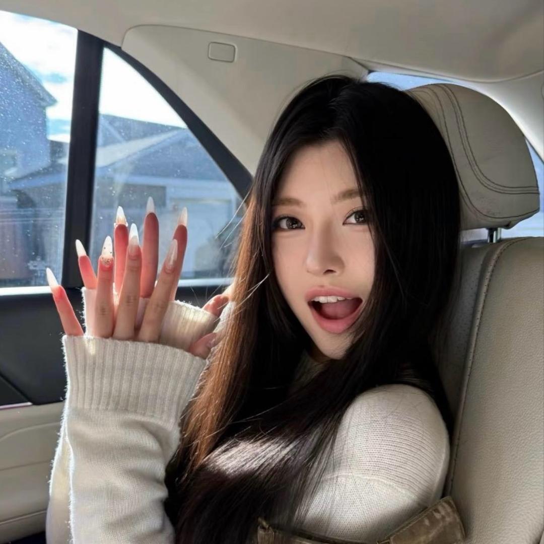我嘟嘟逼人？