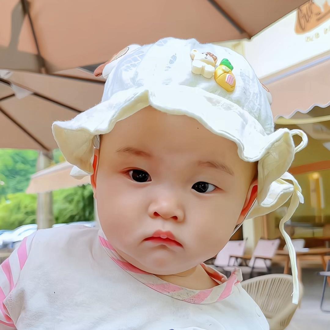 小瑶瑶和她的臭美妈妈