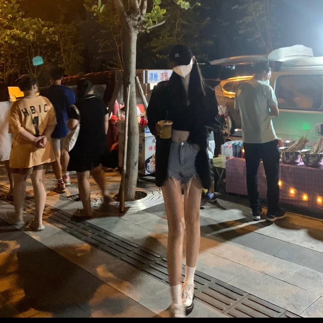 周周服饰