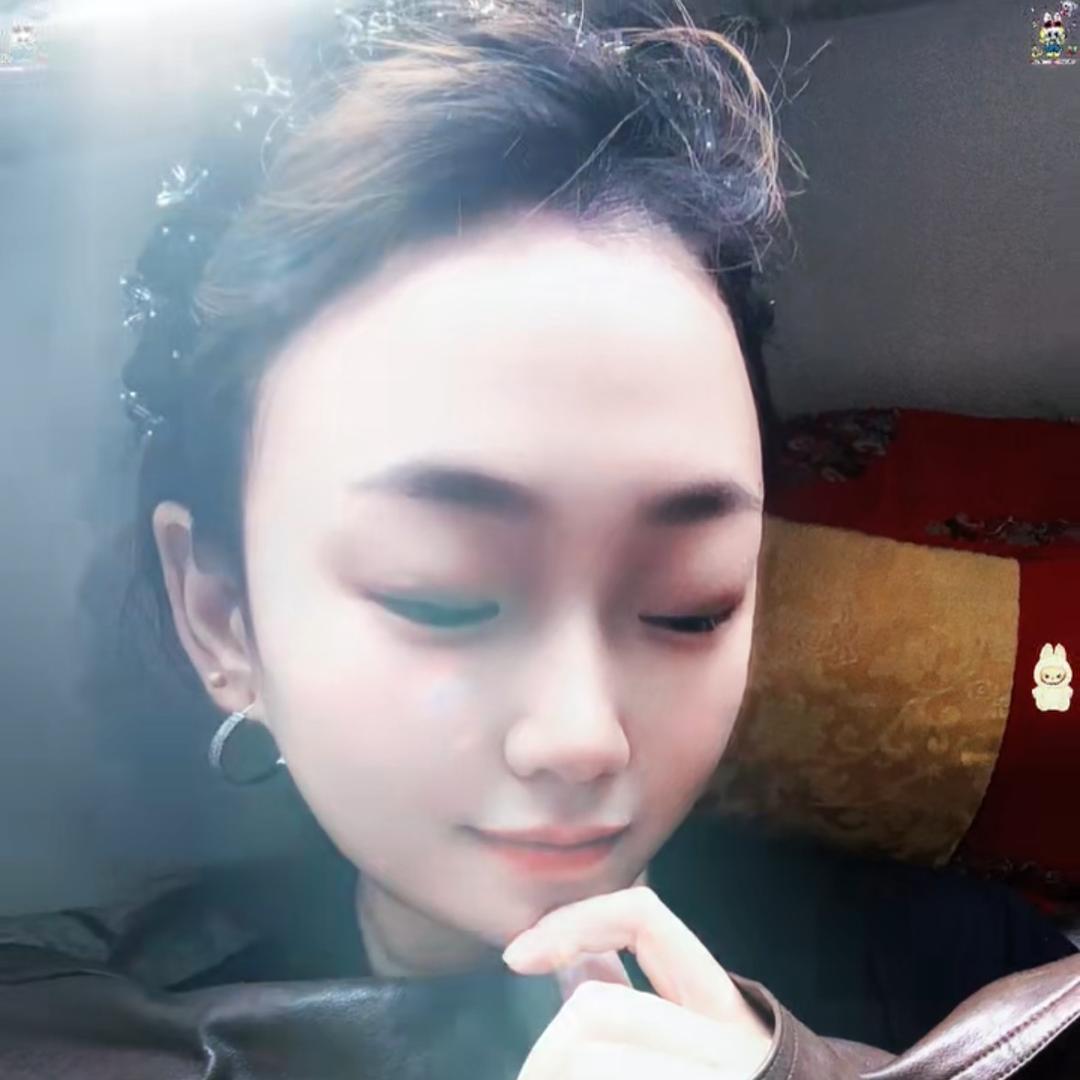 @爱笑的妮妮