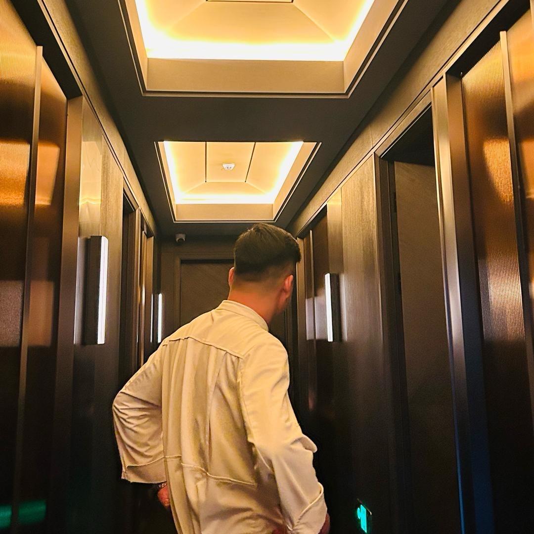李振浩