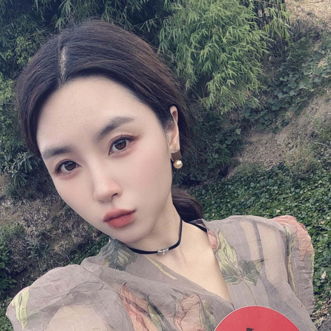 杨杨 |
