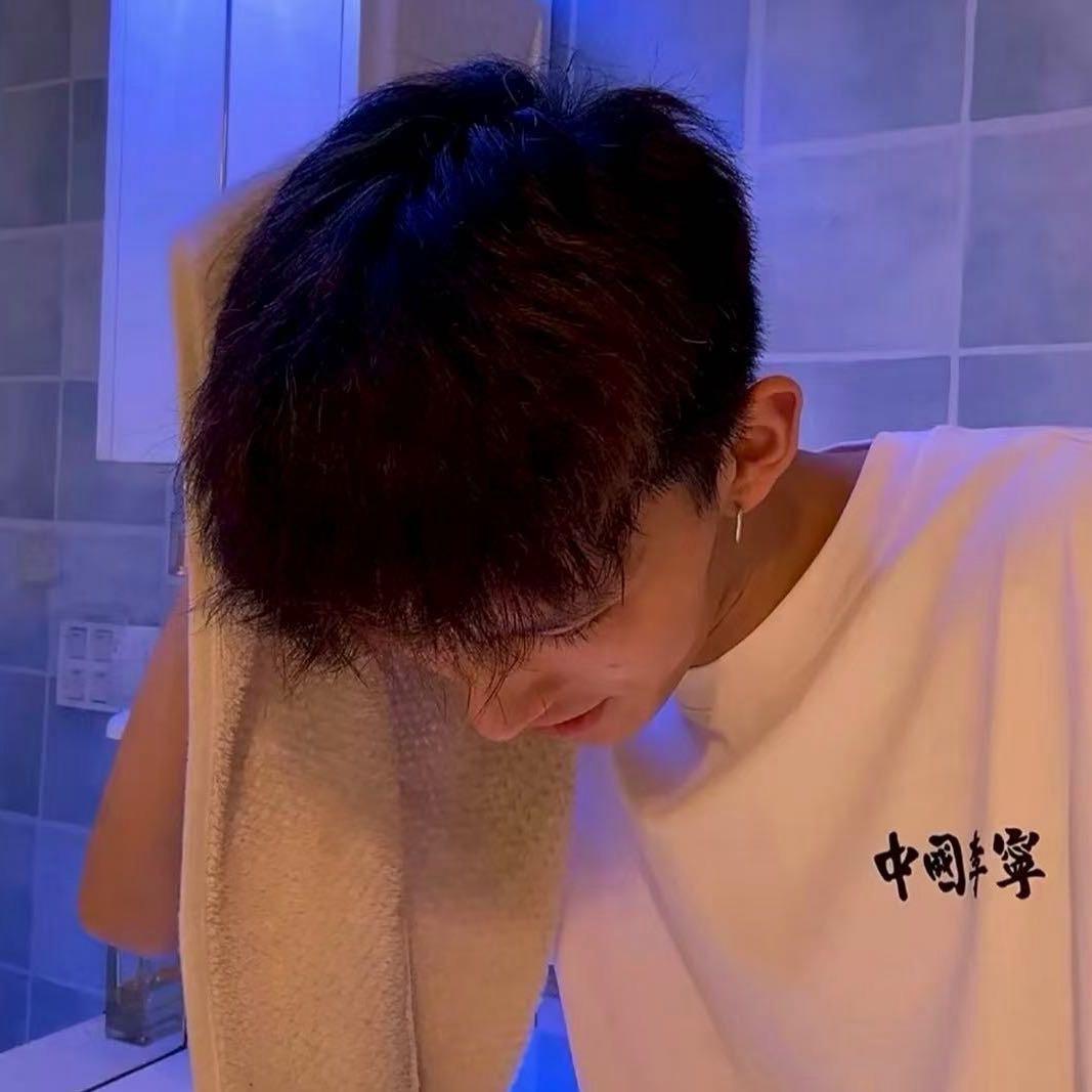 任权@
