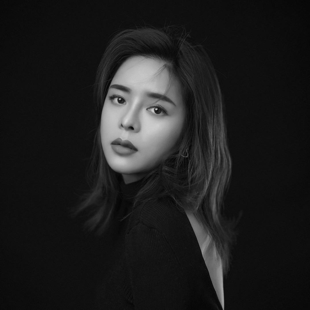 临武弥尚•婉婷