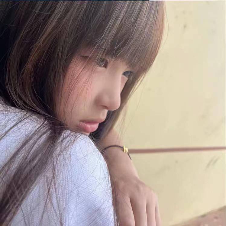 女明星-.
