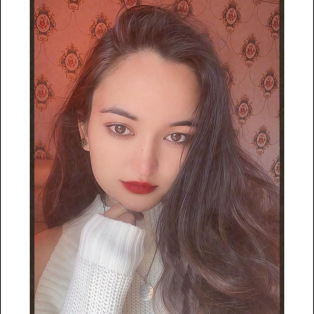 𝒜𝓂𝒶𝓃𝓃𝓈𝒶~🤍