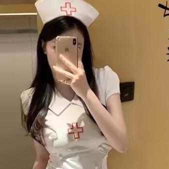 金针刺破桃花蕊