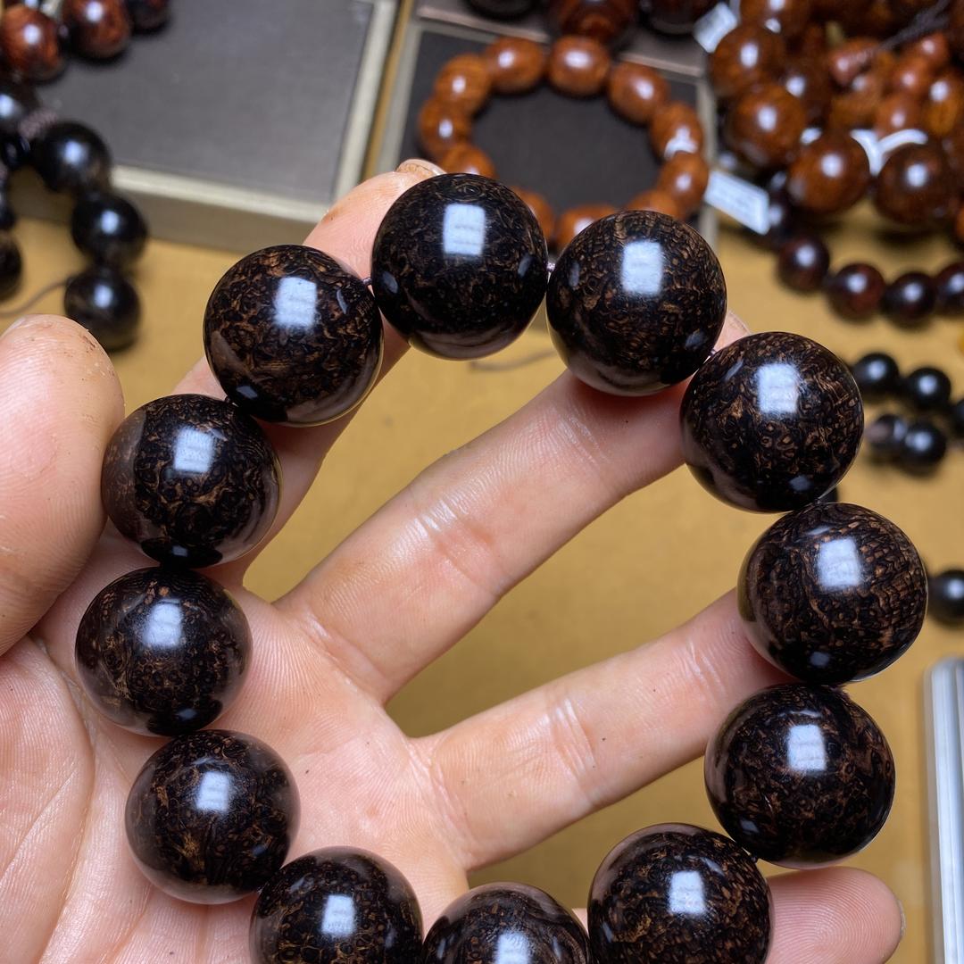 牛哥真沉香定制