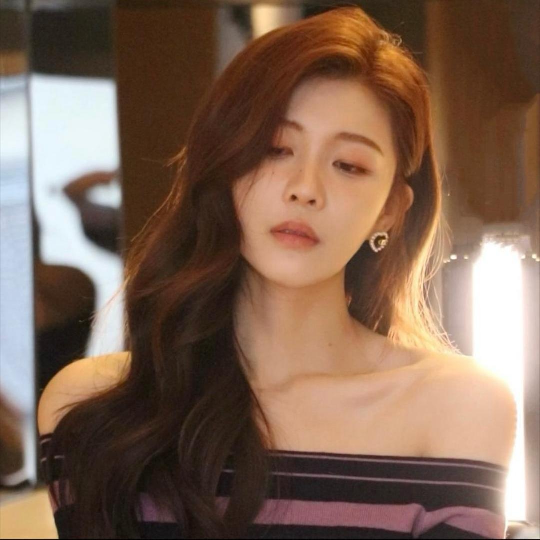 大头黑《直播返场》